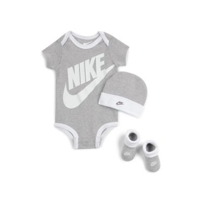 Tredelat set Nike för baby (0–6 mån). Nike SE
