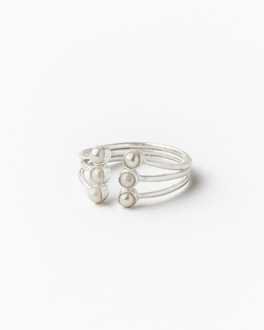 Poise Pearl Ring