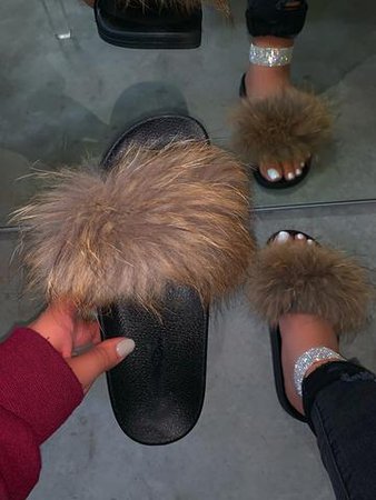 fur slide --brown