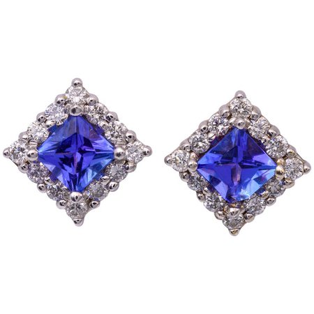 Tanzanite and Diamonds Stud Earrings For Sale at 1stdibs
