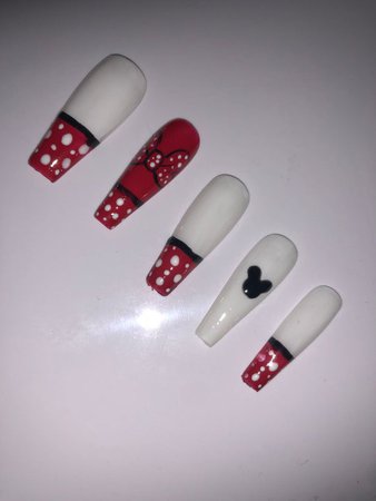 Press on Nails Minnie Mouse | Etsy