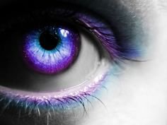 multicolored eye