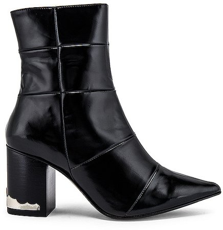 Pointed Toe Bootie