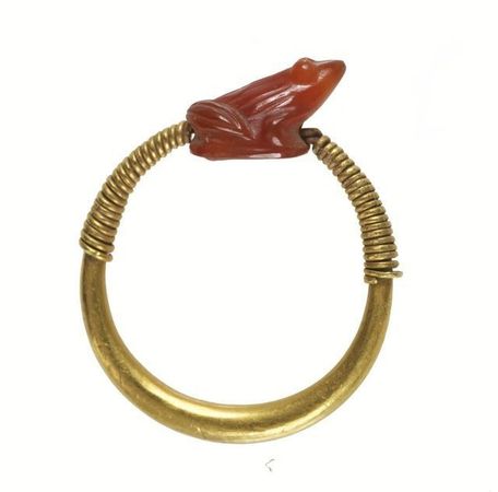 Gold and Carnelian Frog Ring, Egypt c. 1550-1295 BC