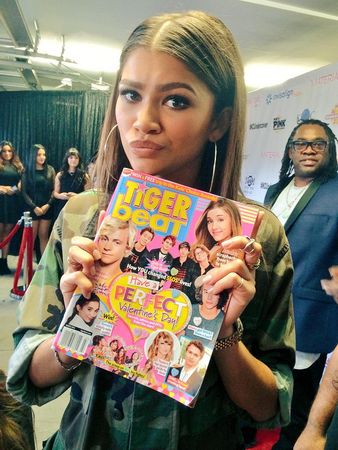 TigerBeat on Twitter: "We're at the #KCUndercover premiere party and look who just arrived... Our girl @Zendaya !! 😎 http://t.co/8D15ynyRk1" / Twitter