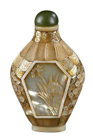 Carved Amber Dragon Snuff Bottle China, late 20th century