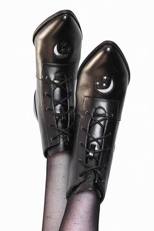 Everyone's Favorite Witch Boot! Aura Vegan Boots – FOXBLOOD SHOP