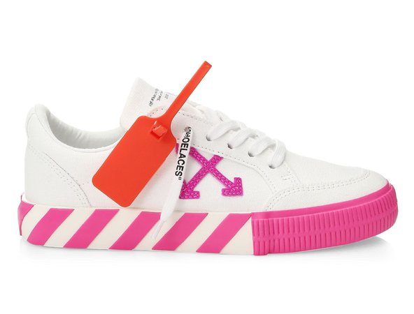 HOT PINK LOW TOP OFF WHITE SNEAKERS