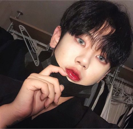 ulzzang korean boy with soft ‘vamp’ makeup