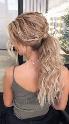 Blond hair ponytail