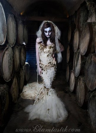 Custom Size Ivory Burlesque zombie Bride corset mermaid style | Etsy