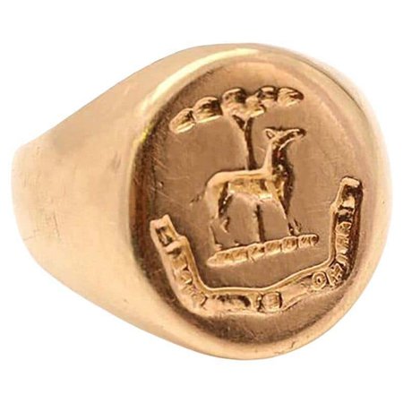 Vintage 14kt. Yellow Gold Oval Signet Ring with Engraved Dog and Latin Phrase For Sale at 1stDibs