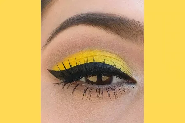 Black and Yellow mackup