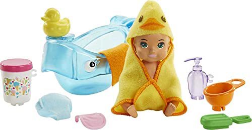Amazon.com: Barbie Skipper Babysitters Inc. Feeding and Bath-Time Playset with Color-Change Baby Doll, Bathtub, Popsicle Sponge and Bath-Time Accessories Including Duck-Shaped Towel : Toys & Games
