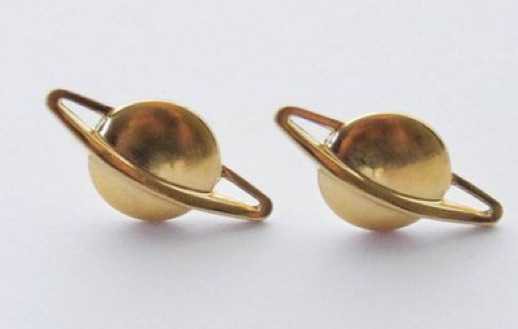 gold saturn earrings
