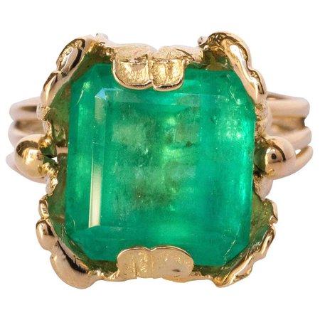 1960s 11.76 Carat Colombian Emerald Foliaged Setting Ring For Sale at 1stDibs