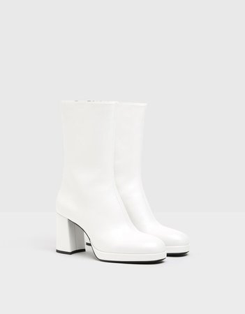 High-heel shin-length platform boots - Shoes - Woman | Bershka