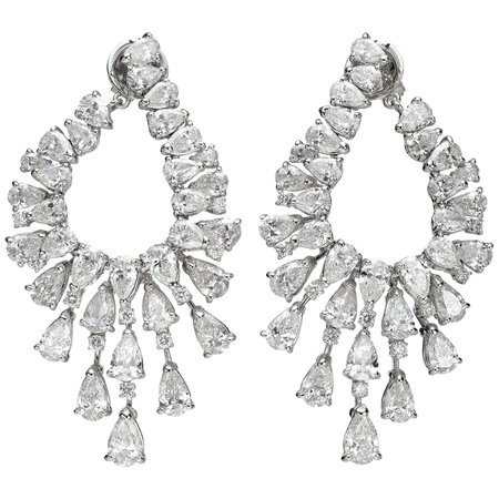 16.41 Carat Pear Drop Diamond 18 Karat White Gold Chandelier Earring For Sale at 1stDibs