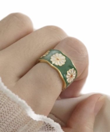 Green ring with flowers