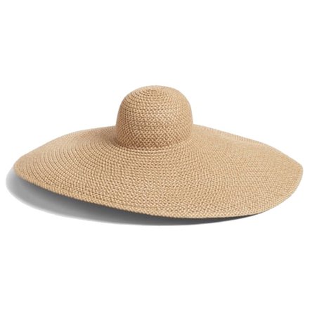 wide brim straw hat