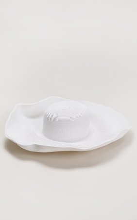 White Straw Floppy Wide Brimmed Hat | PrettyLittleThing