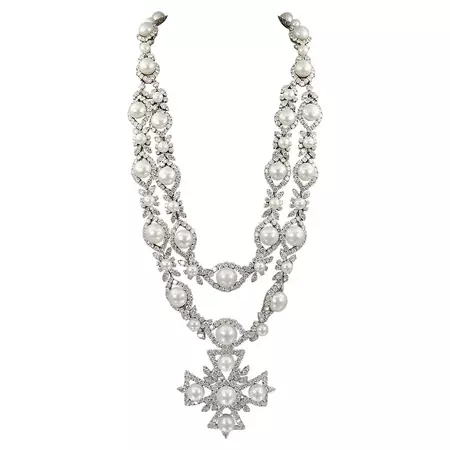 Van Cleef and Arpels Diamond Pearl Cross Necklace For Sale at 1stDibs
