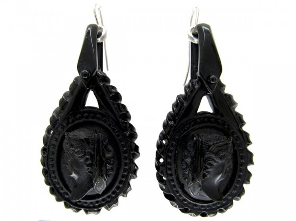 Large Victorian Jet Earrings - The Antique Jewellery Company