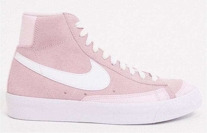 Nike blazers pink