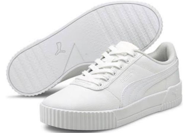 White puma sneakers