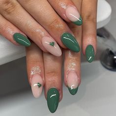 spring green nails