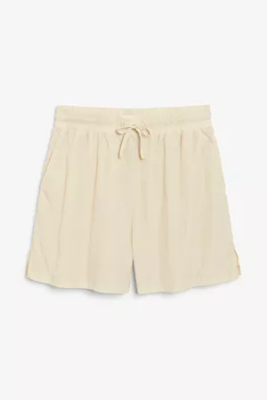 Nylon shorts - Beige - Shorts - Monki WW