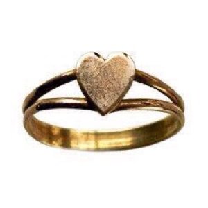 gold ring heart