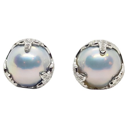 Pair of 18 Karat White Gold Pearl and Diamond Earrings For Sale at 1stDibs