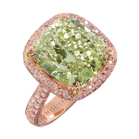MOUSSAIEFF, 6.51-carat Natural Fancy Yellowish Green diamond ring