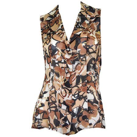 Chanel 2005 P Brown Silk Print Blouse For Sale at 1stdibs