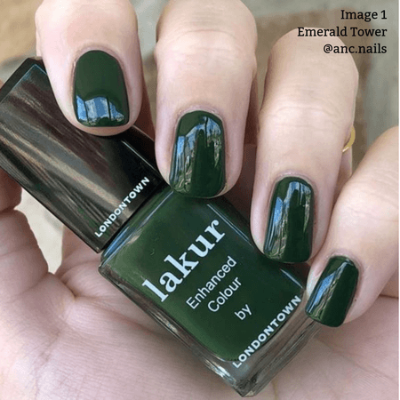 Lakur Emerald Nail Polish