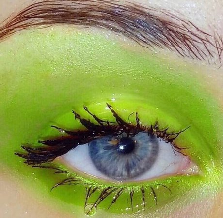 green aesthetic eye