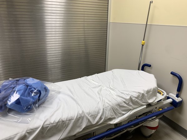 cias photos // hospital bed