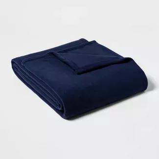 Full/Queen Solid Fleece Bed Blanket Blue - Room Essentials™ : Target