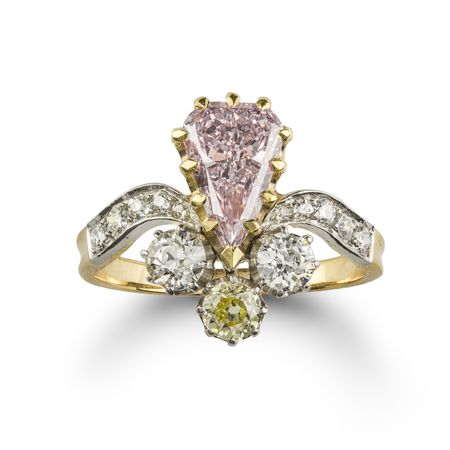 An early 20th century fancy light purplish pink diamond ring – Bentley & Skinner – The Mayfair antique and bespoke jewellery shop in the heart of London