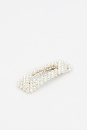 Who's That Pearl Hair Clips | Shop Clothes at Nasty Gal!