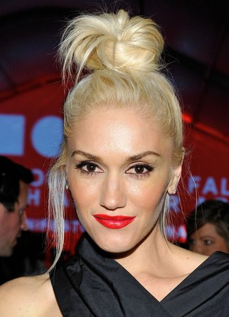 28 Gwen Stefani Hairstyles- Gwen Stefani Hair Pictures - Pretty Designs