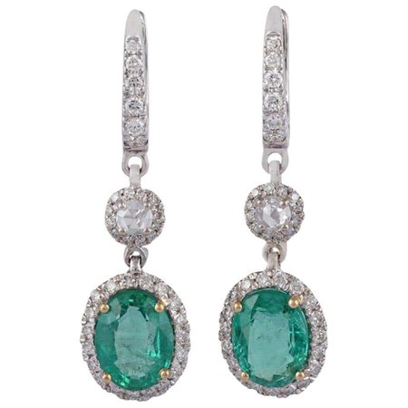 Emerald and Diamond Earrings Studded in 18 Karat White Gold For Sale at 1stDibs