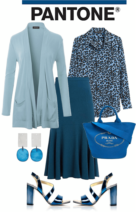 Pantone - Touches of Classic Blue