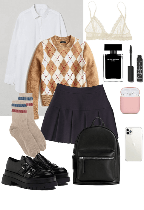Teen’s school outfit