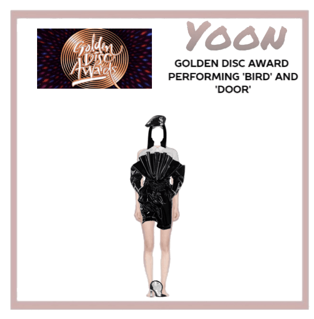 Yoon permorming on golden disc award