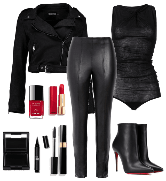 Julia in Black Leather
