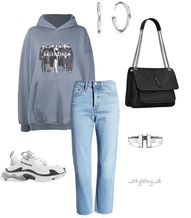comfy outfits always win!