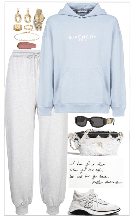comfortable,chic look